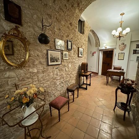سورا Le Prigioni Del Palazzo B&B المظهر الخارجي الصورة