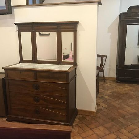 سورا Le Prigioni Del Palazzo B&B الغرفة الصورة
