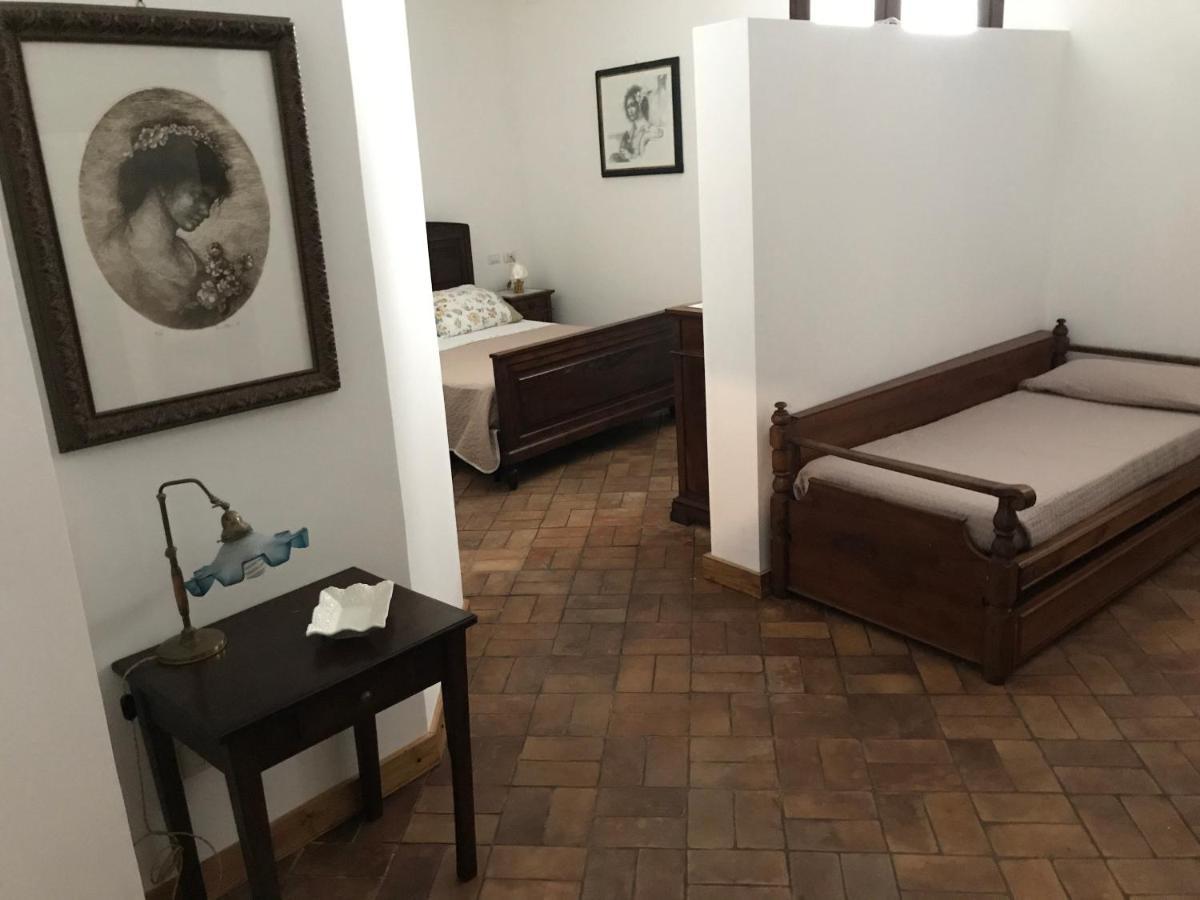 سورا Le Prigioni Del Palazzo B&B الغرفة الصورة