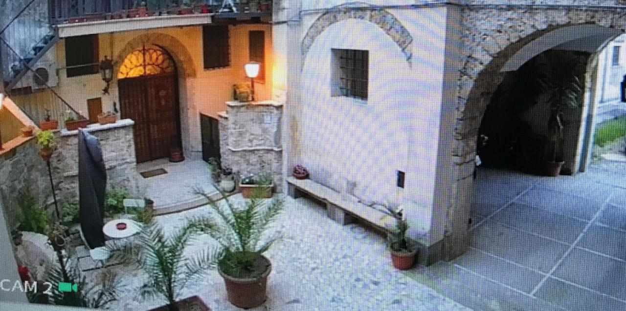سورا Le Prigioni Del Palazzo B&B المظهر الخارجي الصورة