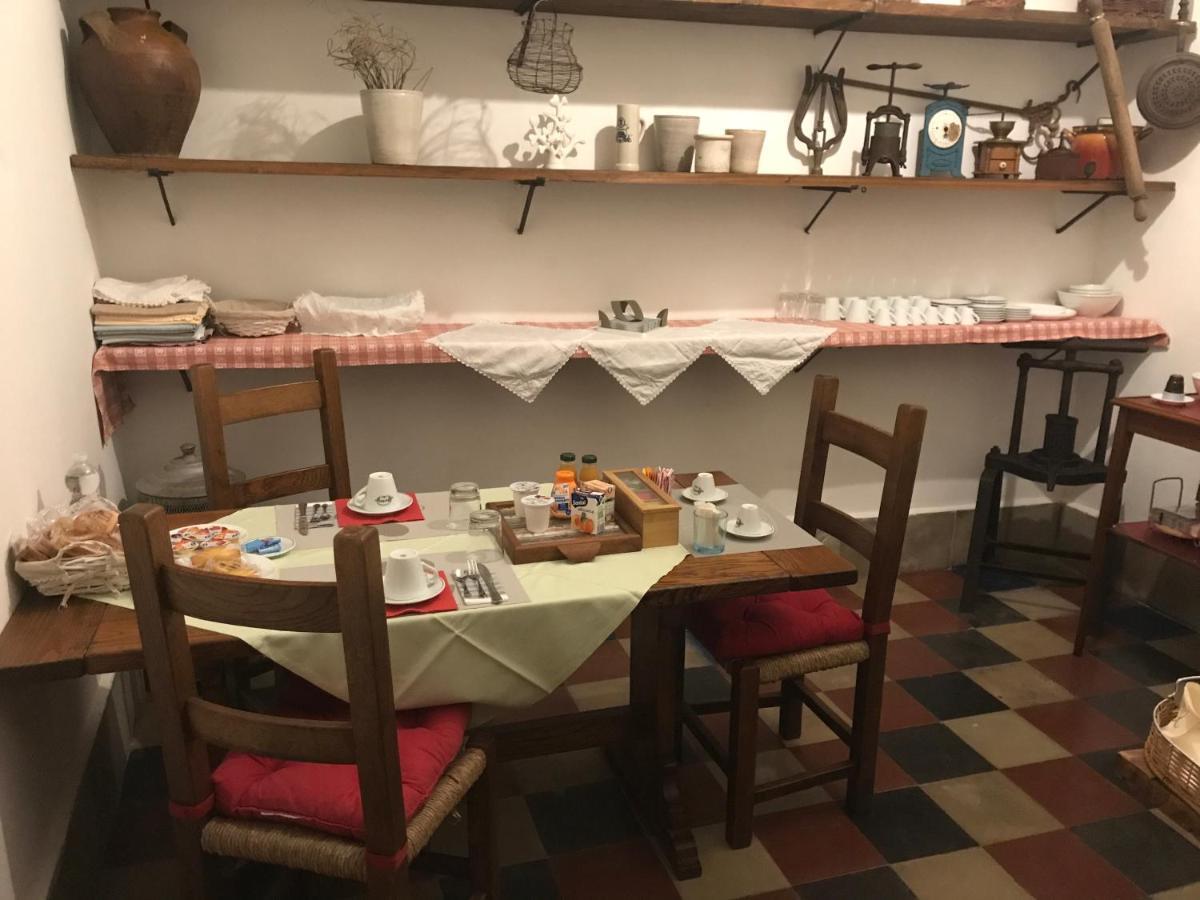 سورا Le Prigioni Del Palazzo B&B المظهر الخارجي الصورة