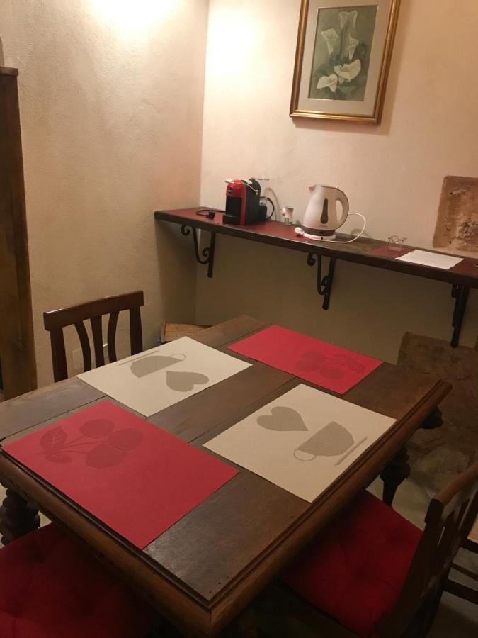 سورا Le Prigioni Del Palazzo B&B المظهر الخارجي الصورة