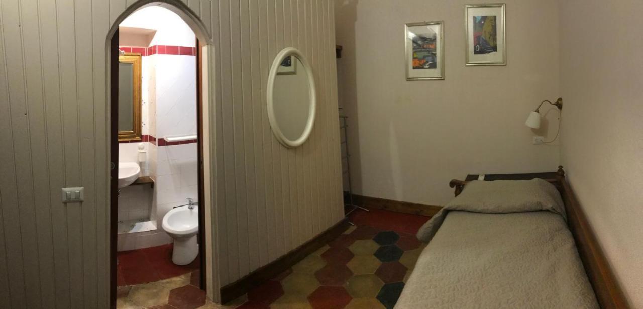 سورا Le Prigioni Del Palazzo B&B المظهر الخارجي الصورة