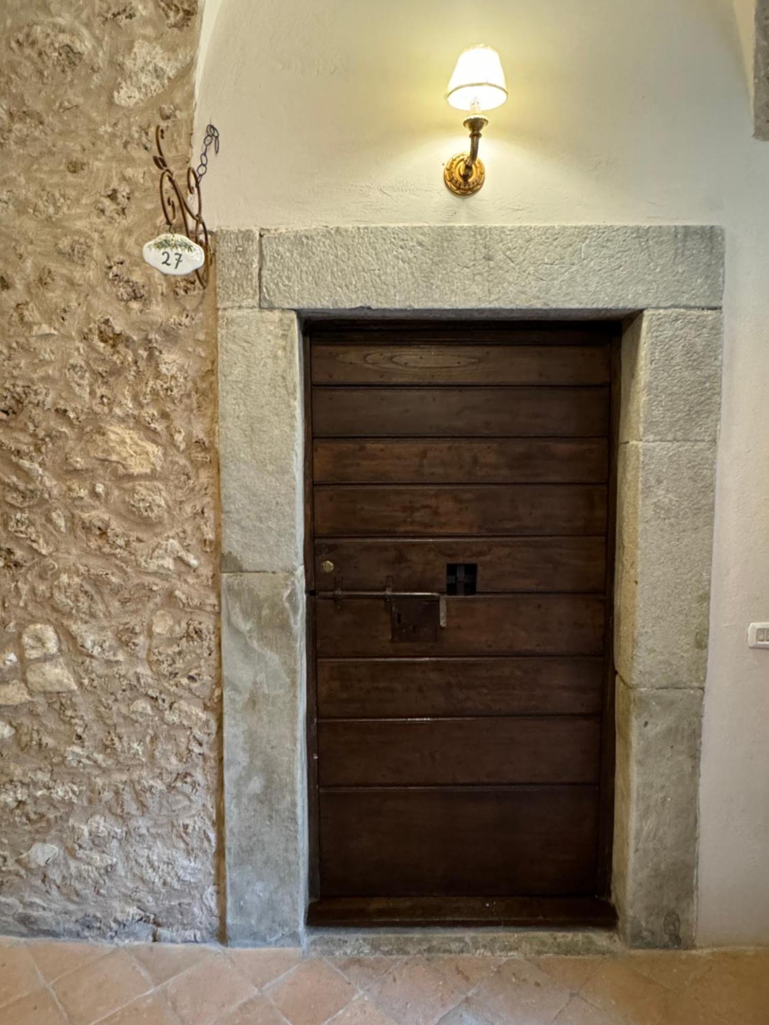 سورا Le Prigioni Del Palazzo B&B المظهر الخارجي الصورة