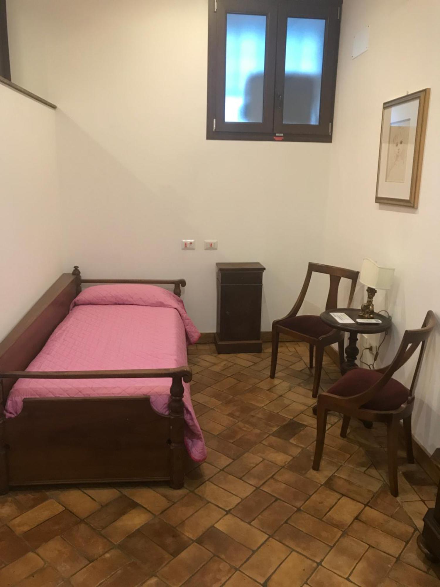 سورا Le Prigioni Del Palazzo B&B الغرفة الصورة