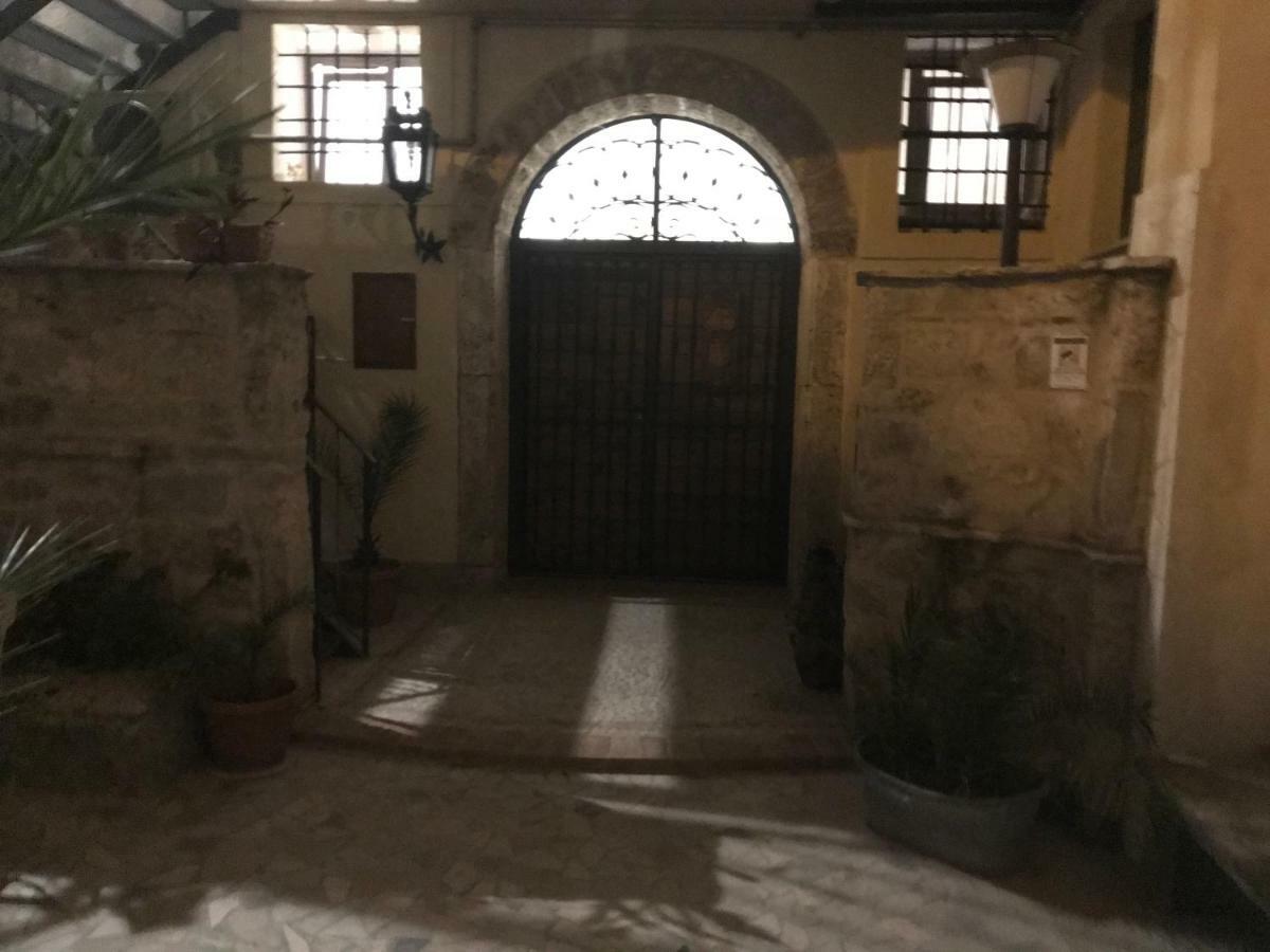 سورا Le Prigioni Del Palazzo B&B المظهر الخارجي الصورة