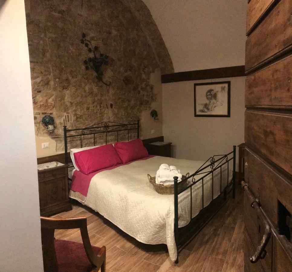 سورا Le Prigioni Del Palazzo B&B المظهر الخارجي الصورة