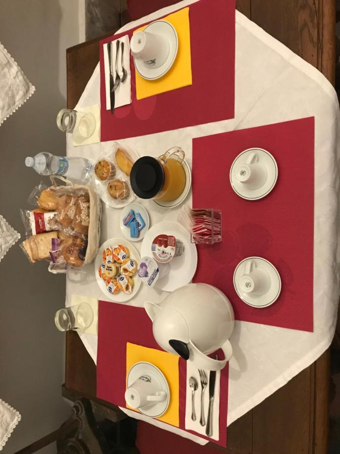 سورا Le Prigioni Del Palazzo B&B المظهر الخارجي الصورة